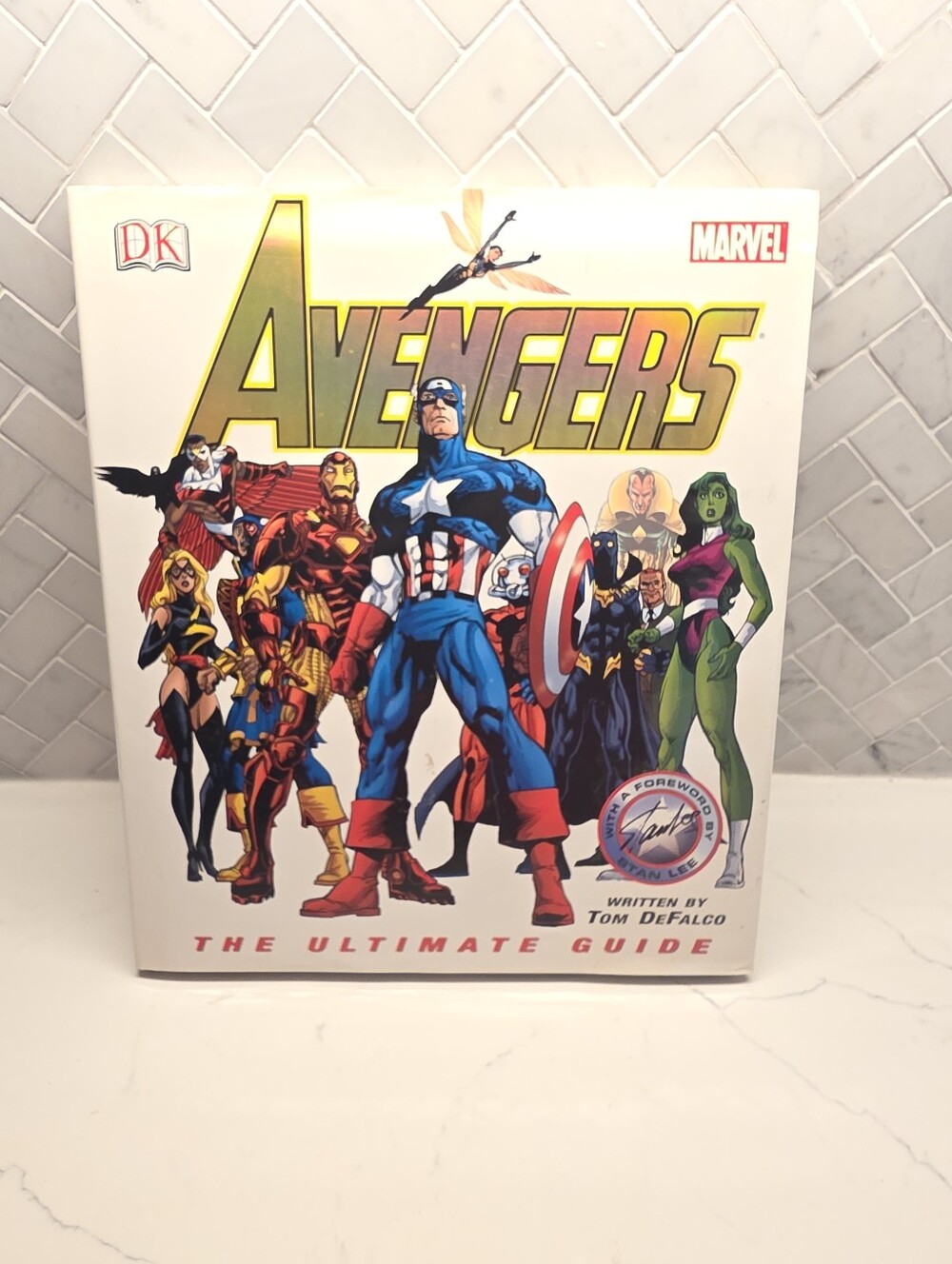 Avengers: The Ultimate Guide Hardcover with Dust Jacket — DK Publishing